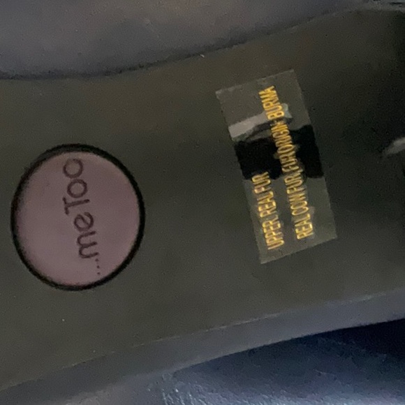 Me Too booties, Blue leather and real fur trim with back gold zipper. Size 10M - Picture 3 of 9